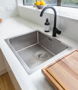 Clogged Kitchen Sink? Do's and Don'ts When Attempting a Fix